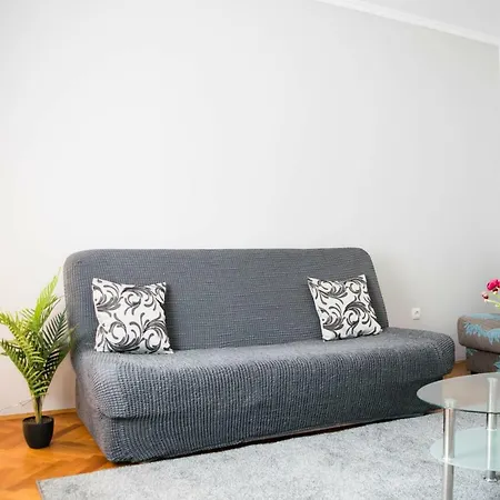 Kata Apartment *